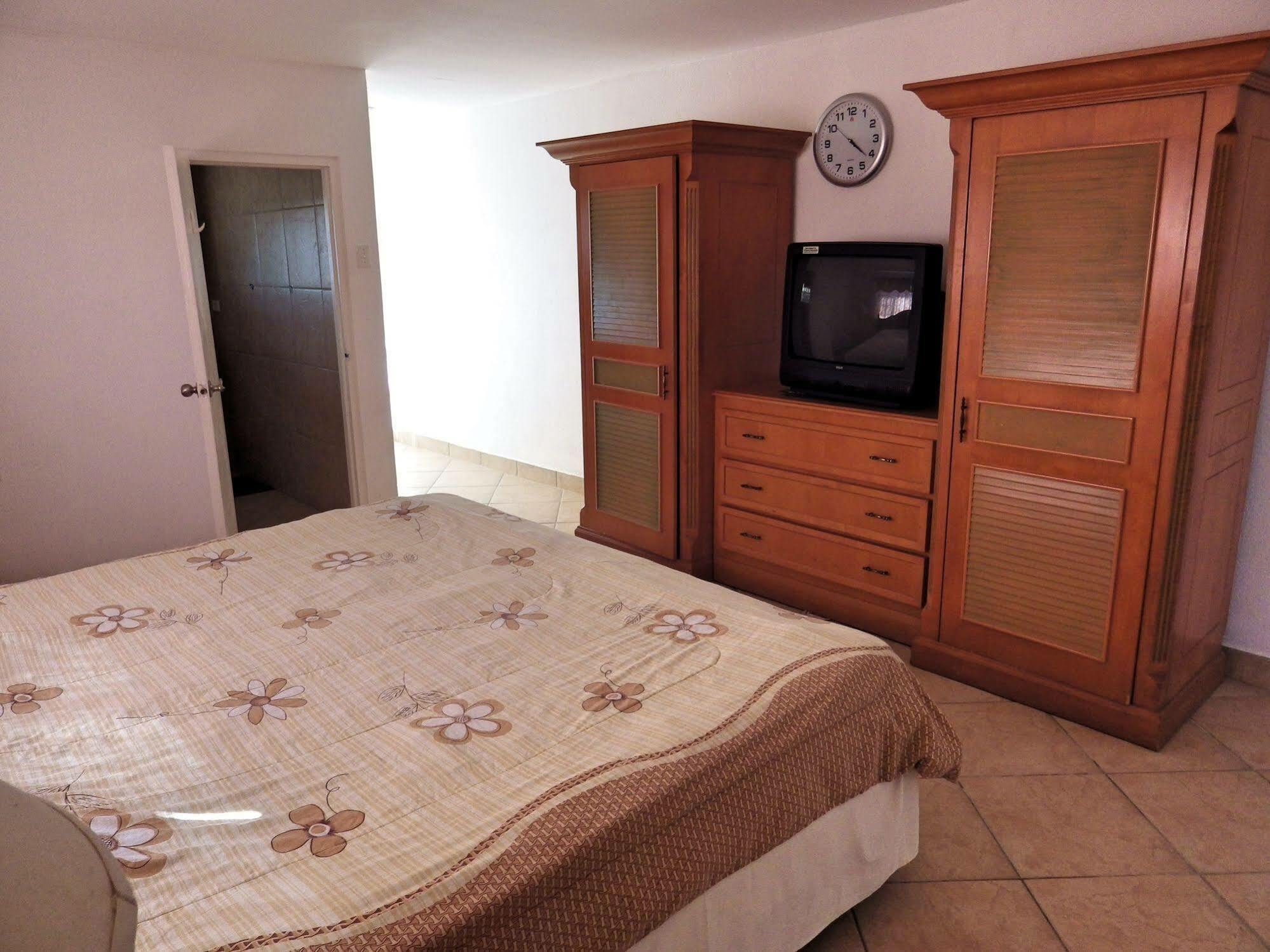 Aruba Cunucu Residence Palm Beach Eksteriør billede