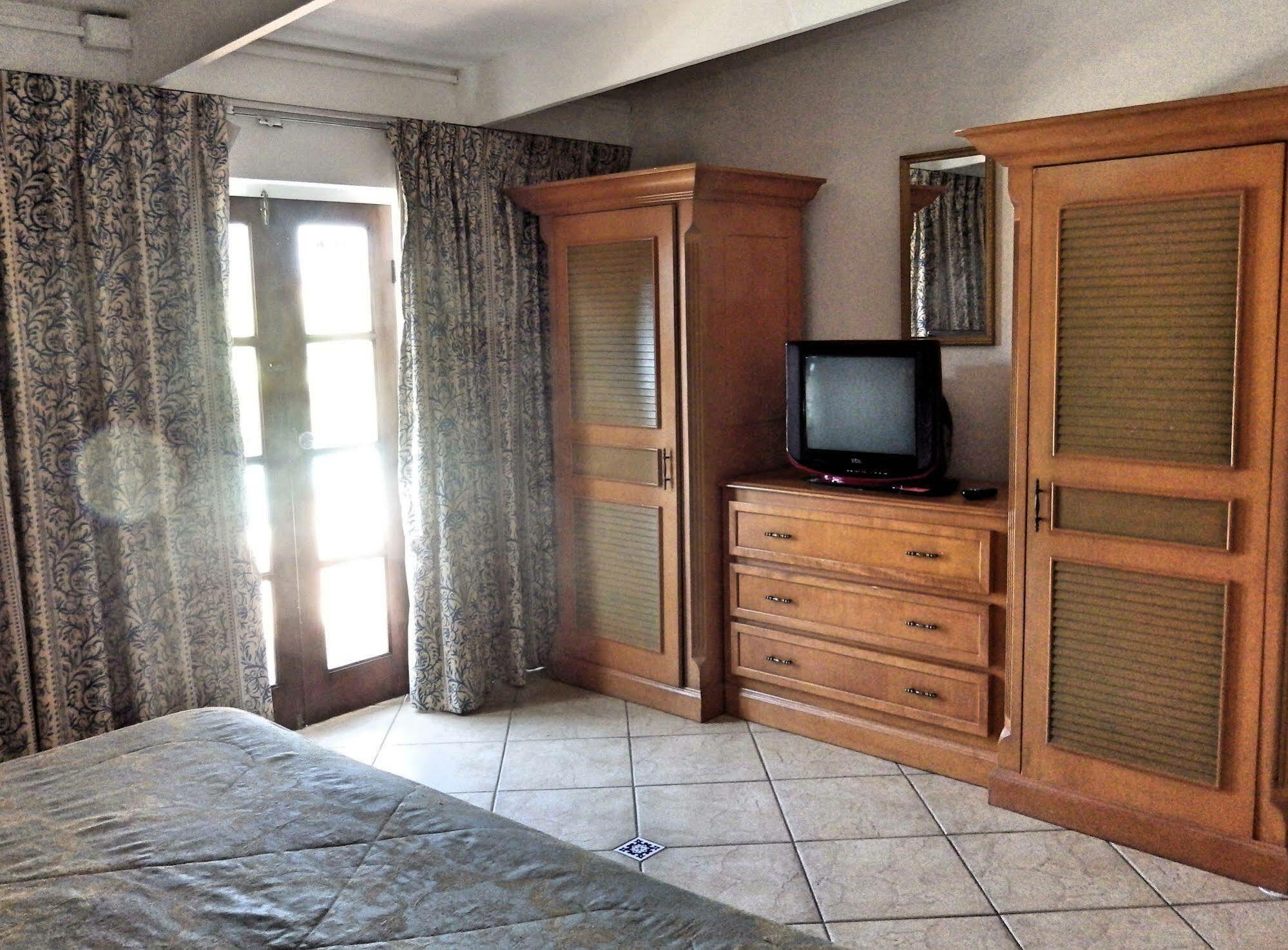 Aruba Cunucu Residence Palm Beach Eksteriør billede